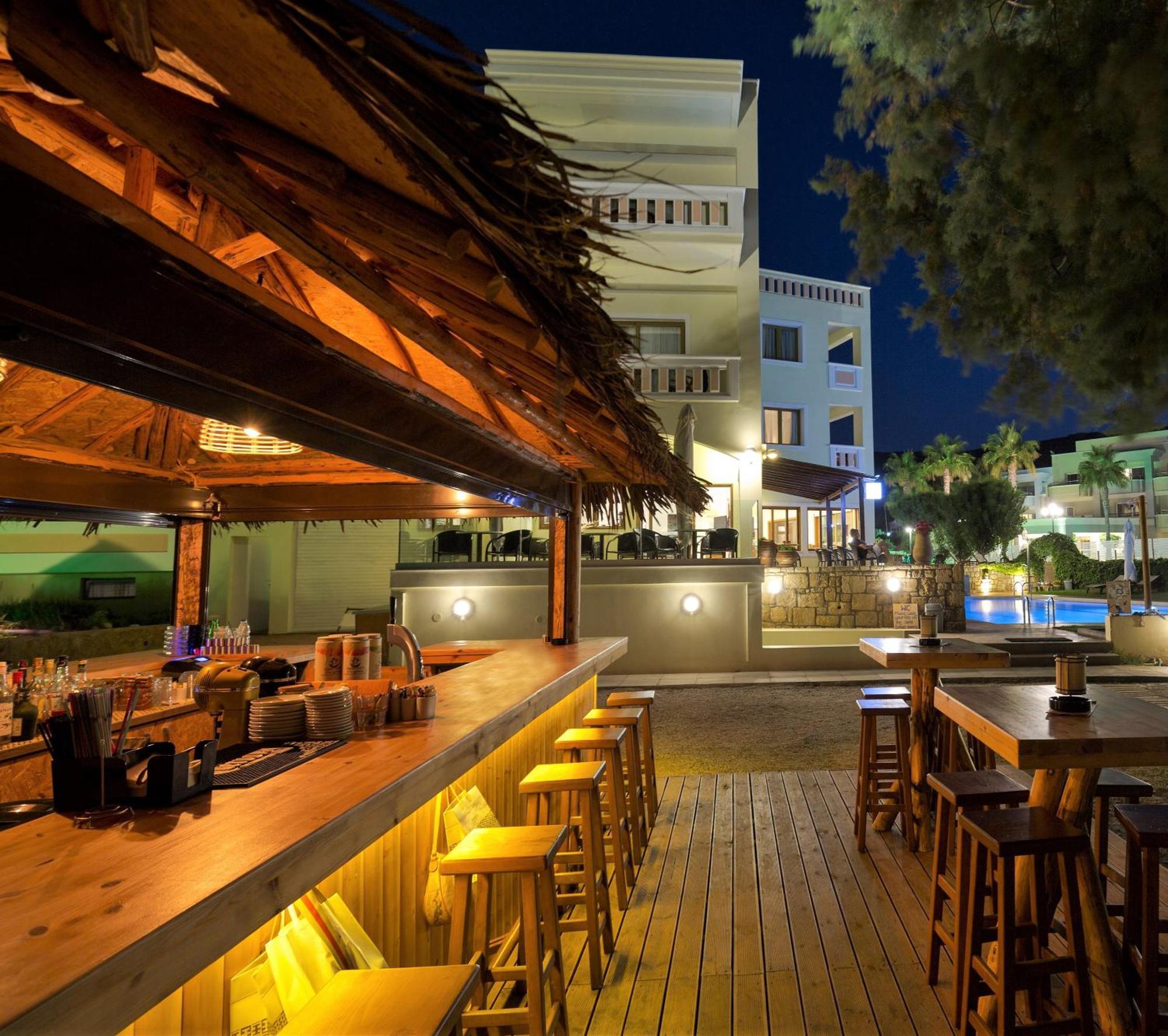 Apartahotel Aphrodite 2*