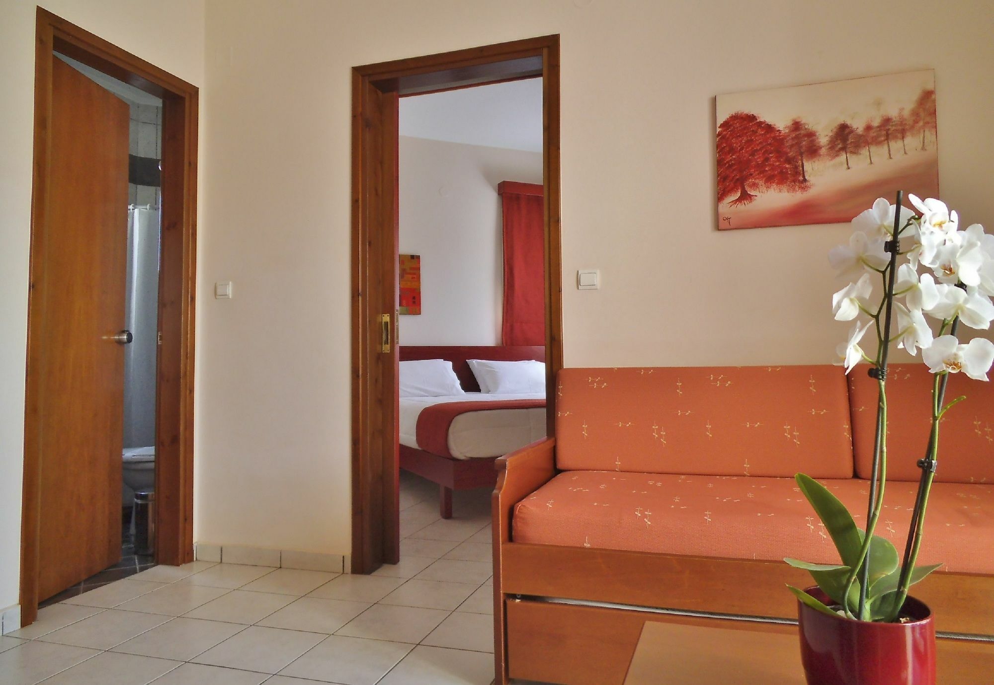 Aphrodite Apartahotel 2*