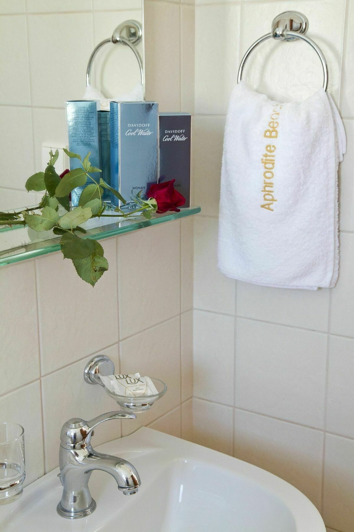 Aphrodite Aparthotel 2*